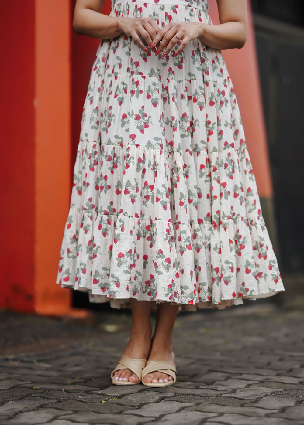 Strawberry Sway – Playful Elegance in a Fresh Summer Hue