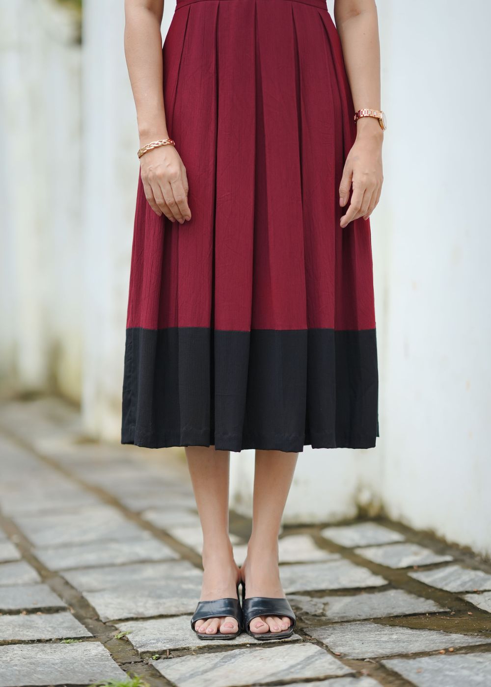 Dark Cherry Glow – Rich Elegance with a Radiant Touch