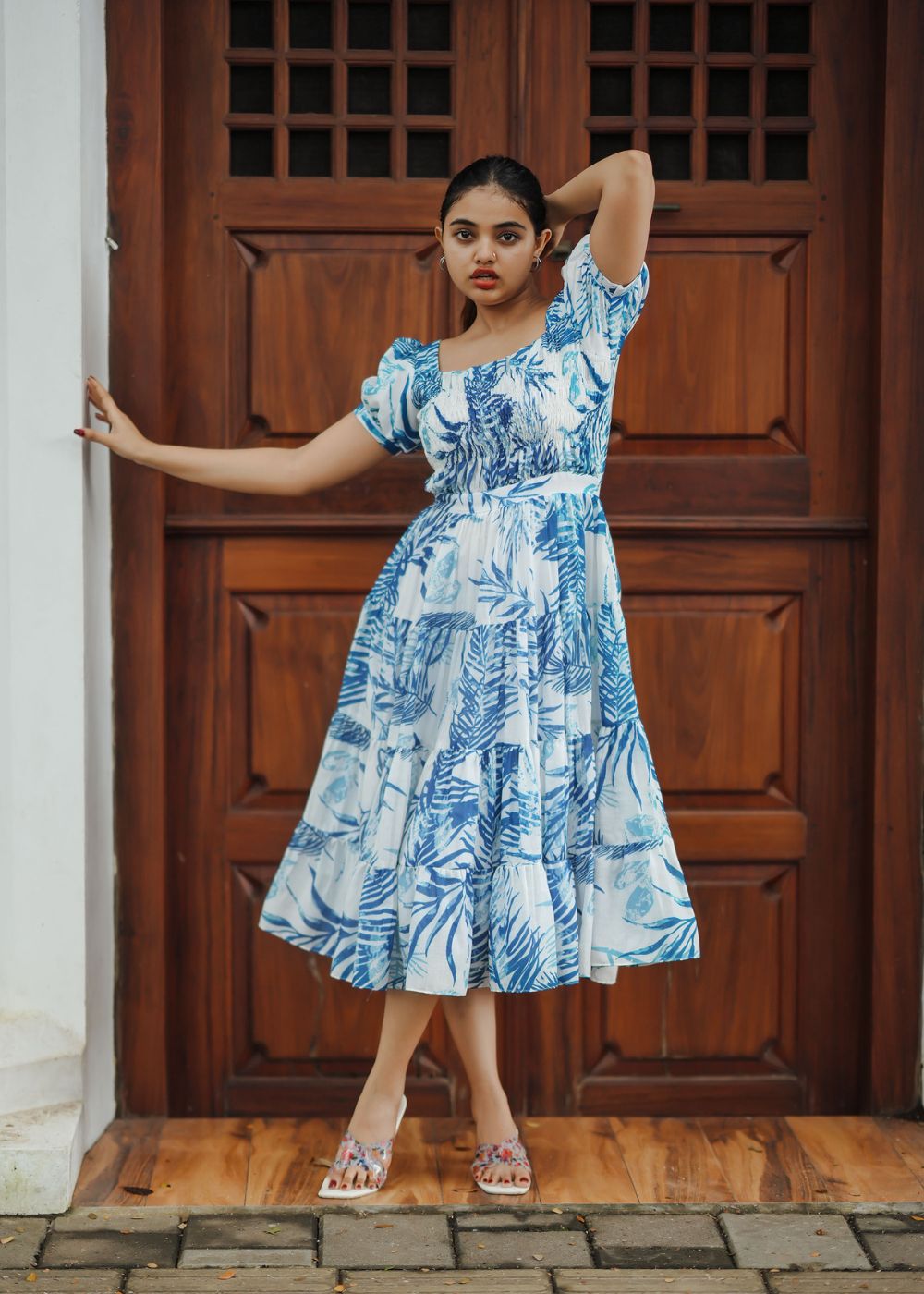 Tropical Mist – Breezy Summer Elegance with an Exotic Touch