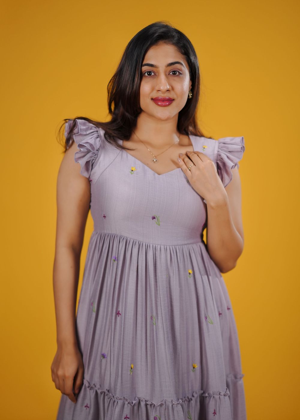 Lilac Song – Dreamy Pastel Elegance with a Graceful Flow