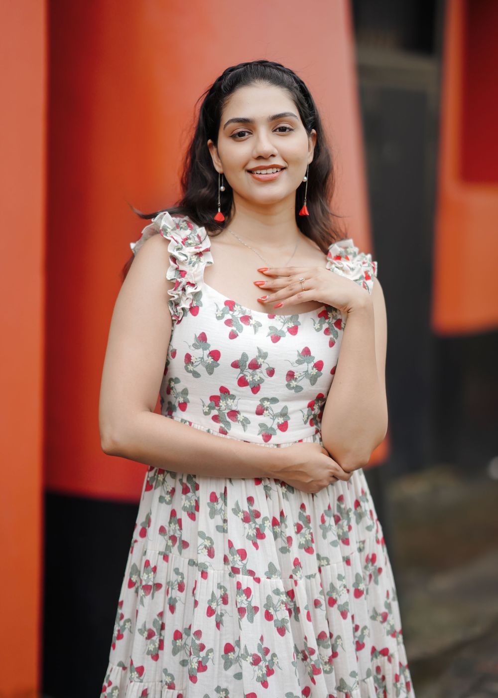 Strawberry Sway – Playful Elegance in a Fresh Summer Hue