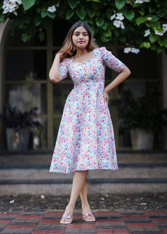 Blossom Song Dress – Graceful Floral Harmony in a Breezy Silhouette